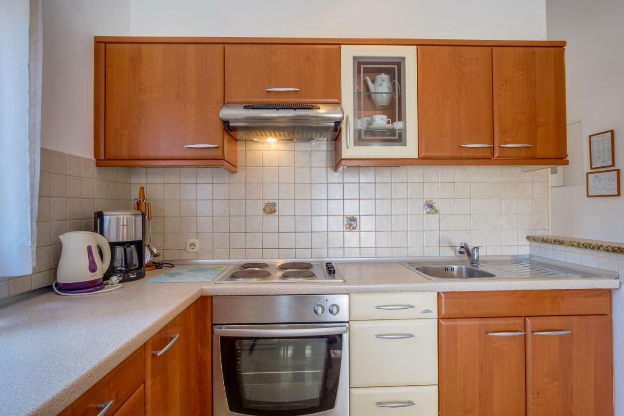 Apartman Anamarija Mali Lošinj Buitenkant foto